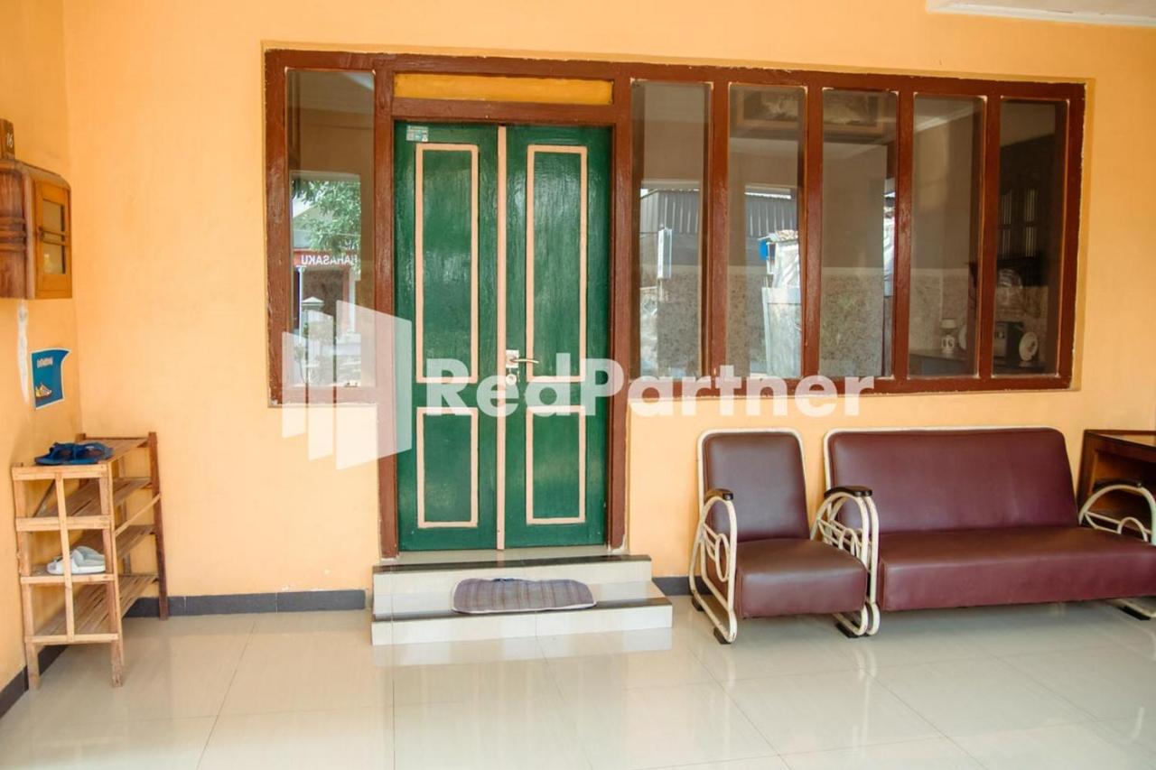 Flamboyan Asri Syariah Mitra Reddoorz Near Kampung Inggris Pare Hotel Buitenkant foto